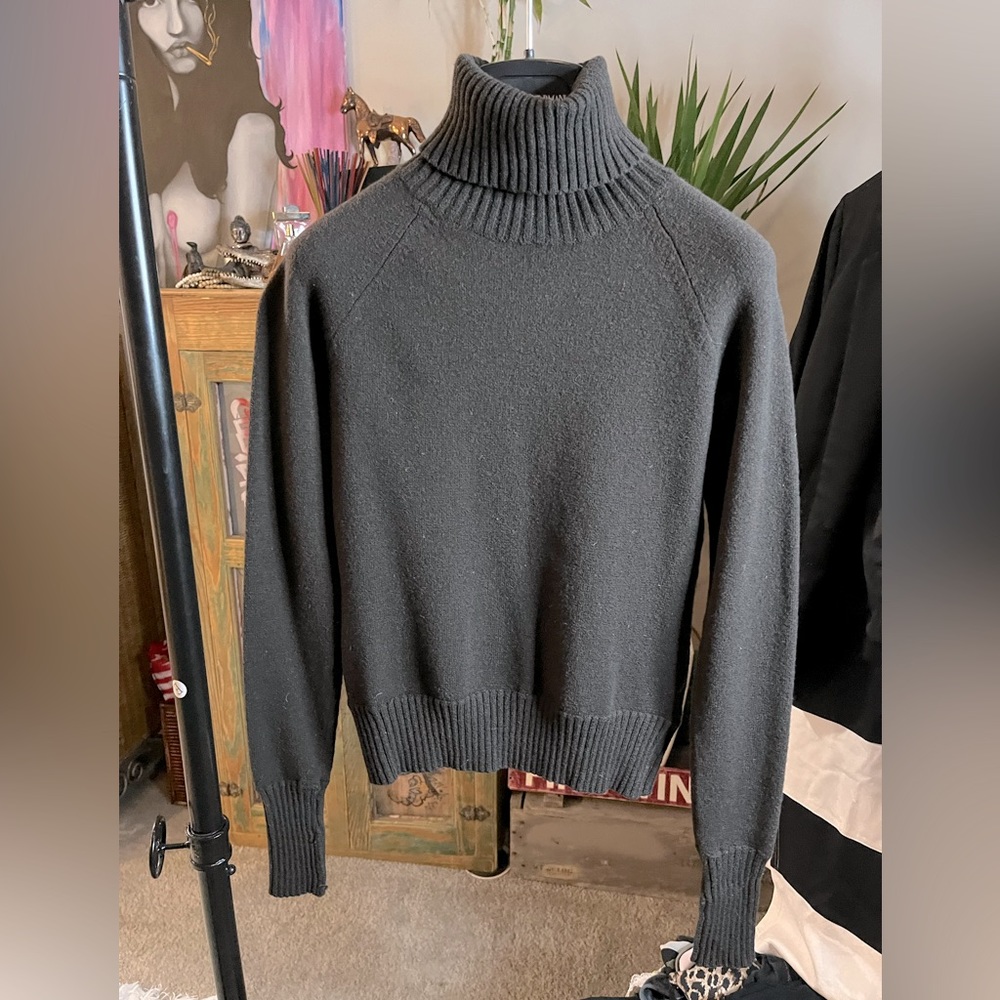Banana Republic brown turtleneck sweater